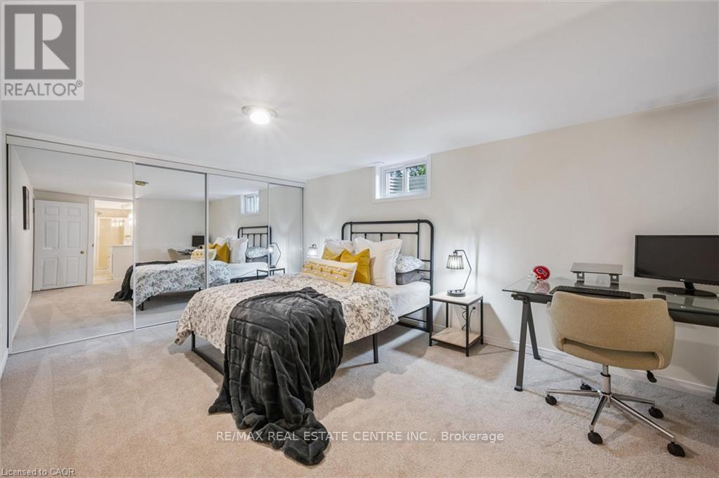 120 Riverbank Drive, Cambridge, Ontario  N3H 4R6 - Photo 30 - X12468067