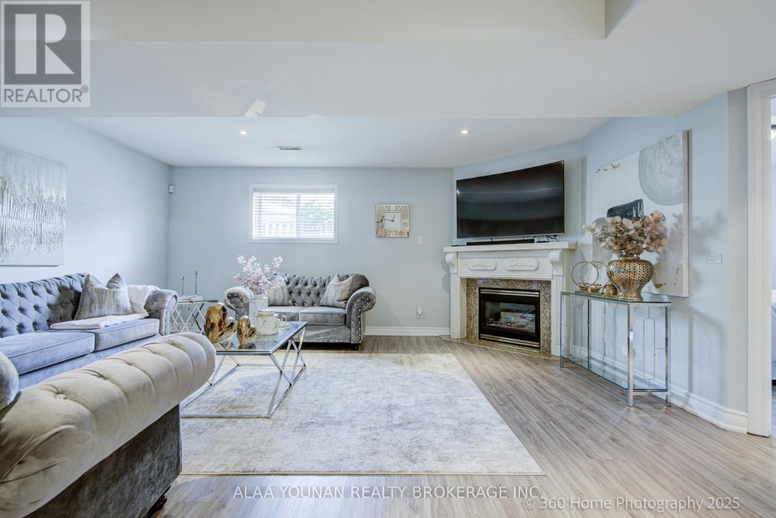 84 Hillgarden Drive, Hamilton, Ontario  L8J 3S7 - Photo 17 - X12156003