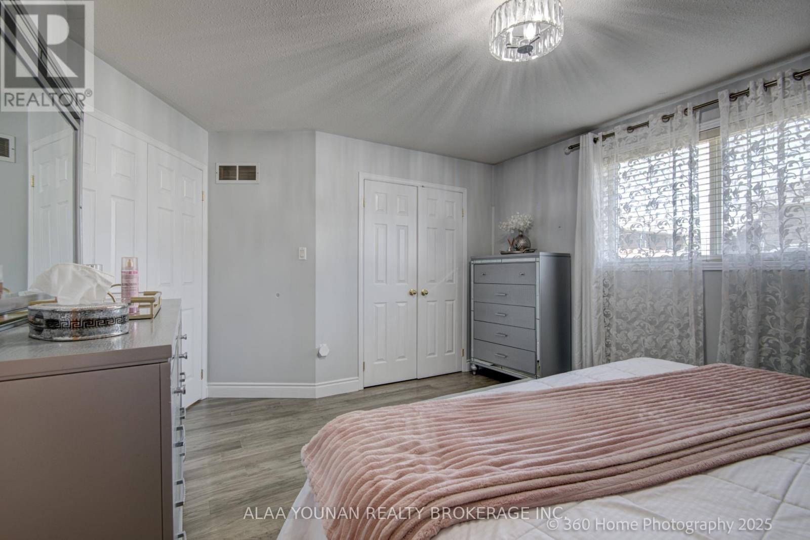 84 Hillgarden Drive, Hamilton, Ontario  L8J 3S7 - Photo 35 - X12156003