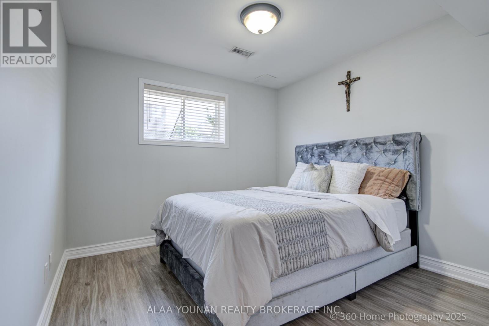 84 Hillgarden Drive, Hamilton, Ontario  L8J 3S7 - Photo 19 - X12156003