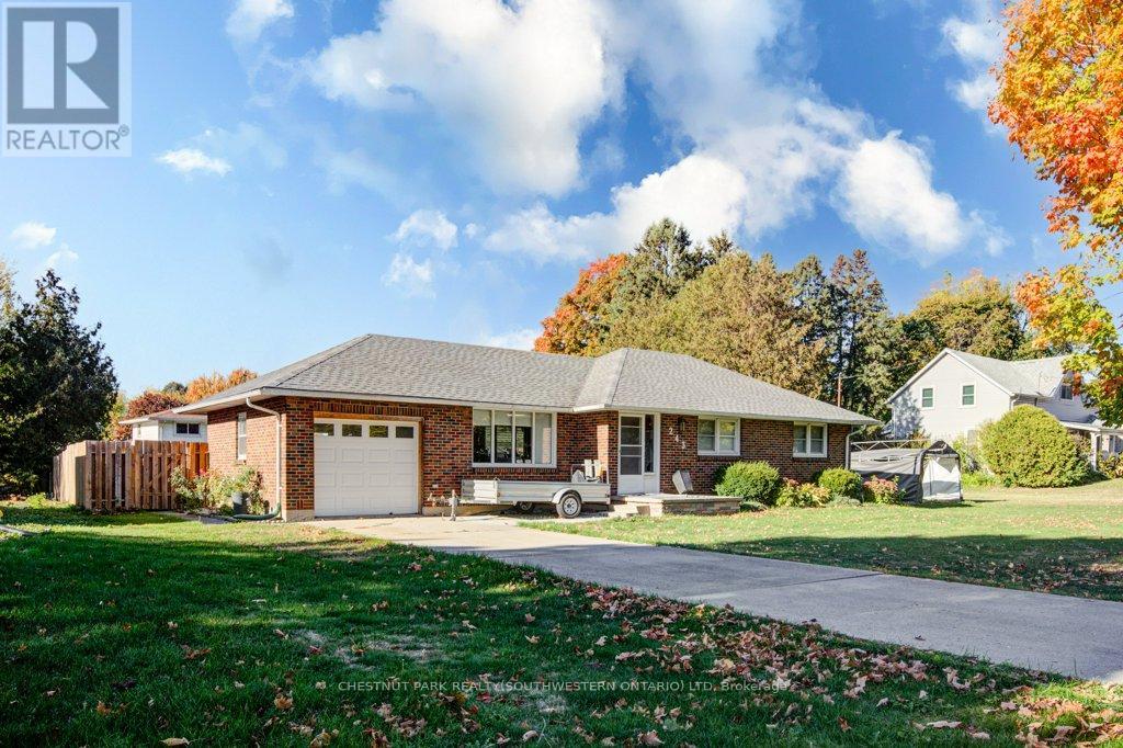 243 King Street E, Ingersoll, Ontario  N5C 1H4 - Photo 3 - X12469247