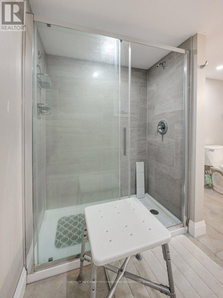243 King Street E, Ingersoll, Ontario  N5C 1H4 - Photo 37 - X12469247