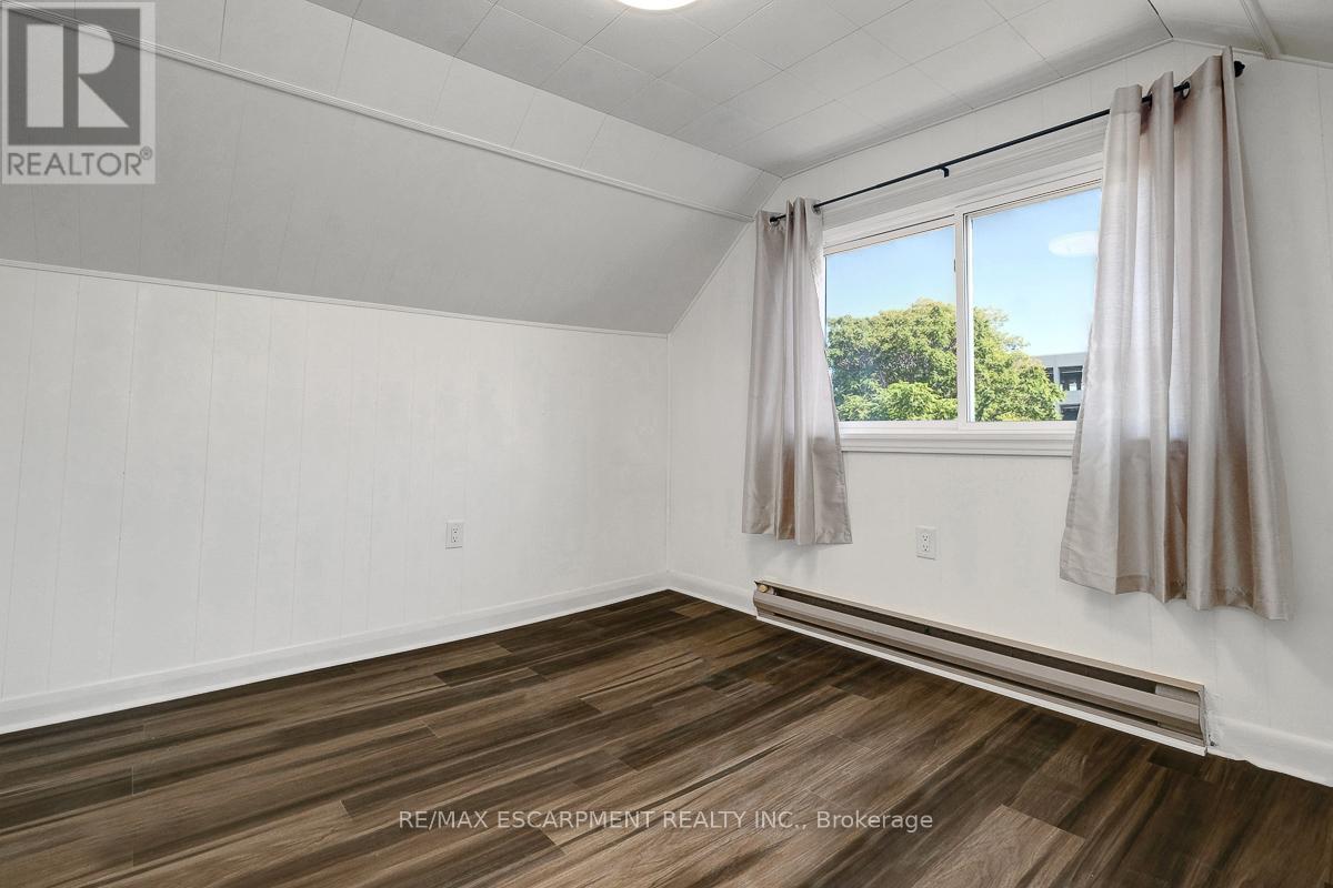 14 Niagara Street, Hamilton, Ontario  L8L 6A2 - Photo 30 - X12469256
