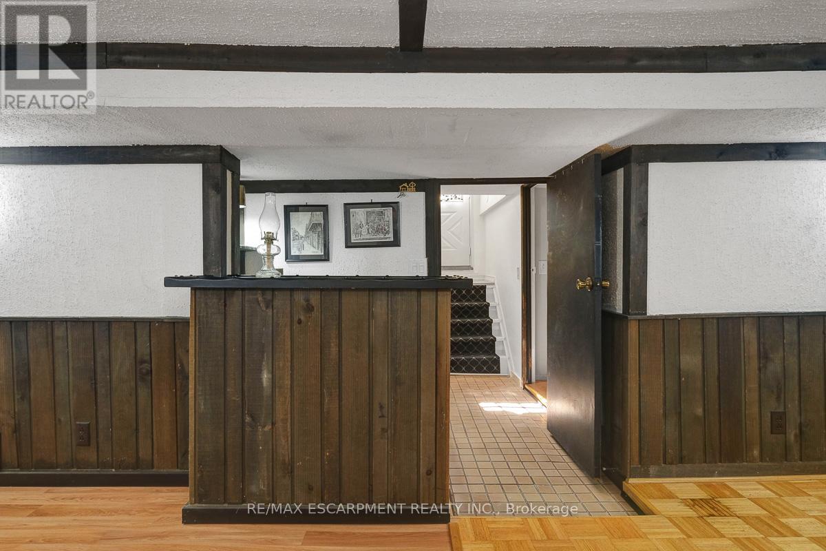 14 Niagara Street, Hamilton, Ontario  L8L 6A2 - Photo 31 - X12469256