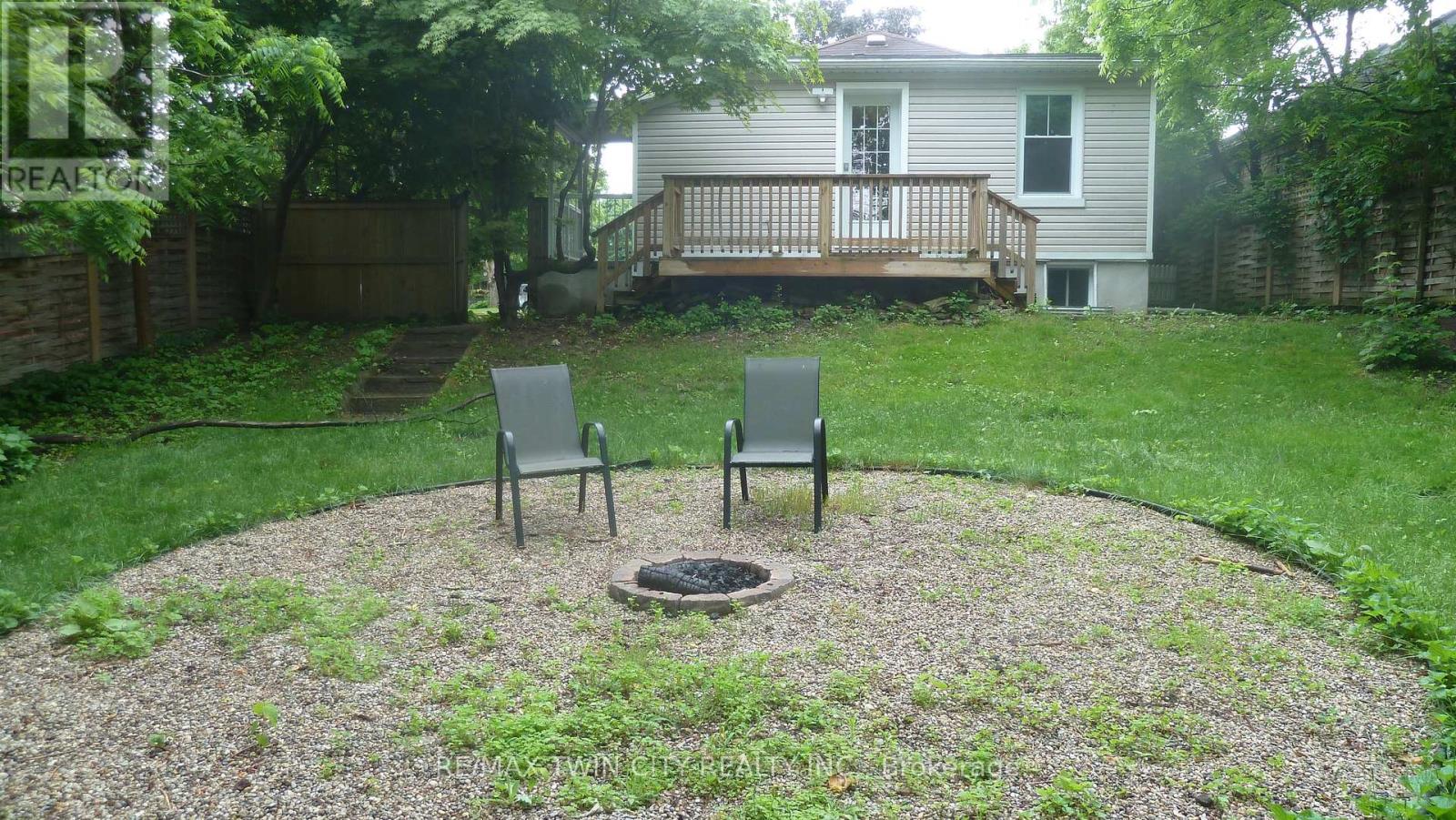 Lower - 6 Grenville Avenue, Kitchener, Ontario  N2G 3S4 - Photo 18 - X12469259