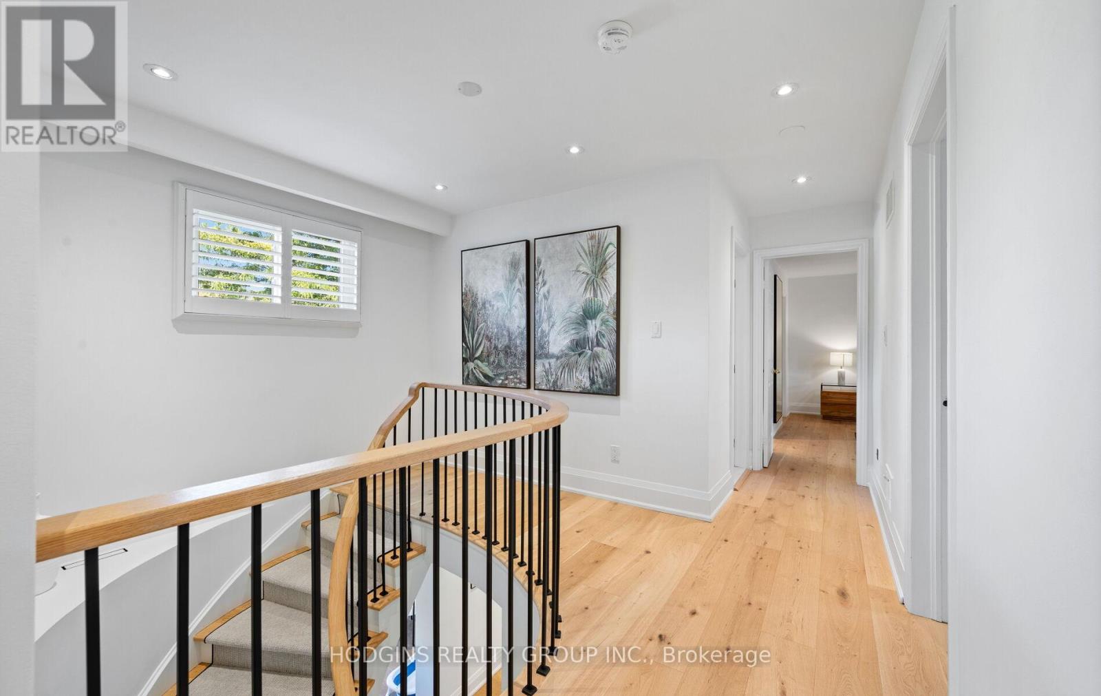 1726 Sherwood Forrest Circle, Mississauga, Ontario  L5K 2H6 - Photo 21 - W12458121