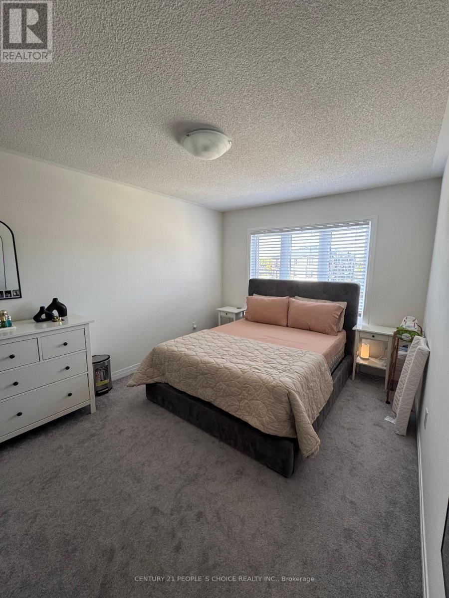 811 - 585 Colborne Street, Brantford, Ontario  N3S 3M7 - Photo 3 - X12469272