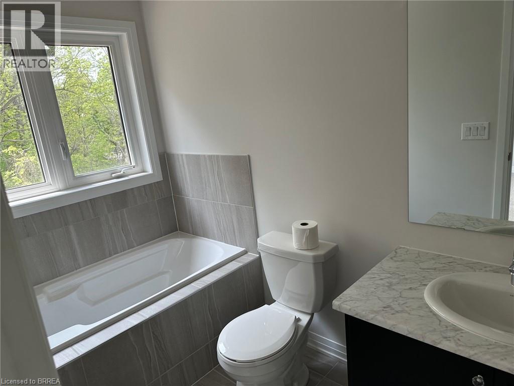 585 Colborne Street E Unit# 1304, Brantford, Ontario  N3S 3M7 - Photo 3 - 40780168