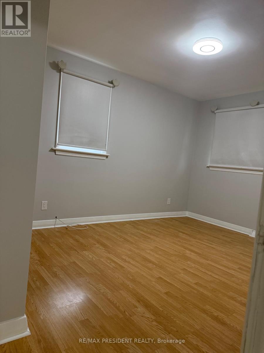 115 Golden Boulevard, Welland, Ontario  L3B 1H9 - Photo 15 - X12467593