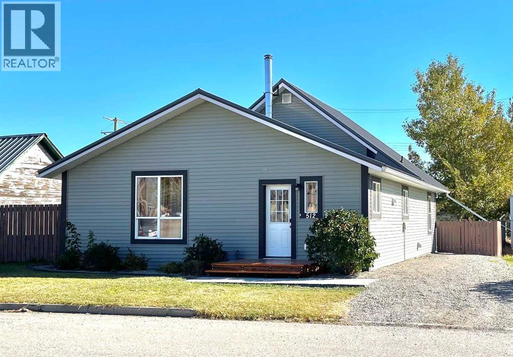 215 6 Street, Cowley, Alberta  T0K 0P0 - Photo 1 - A2265342