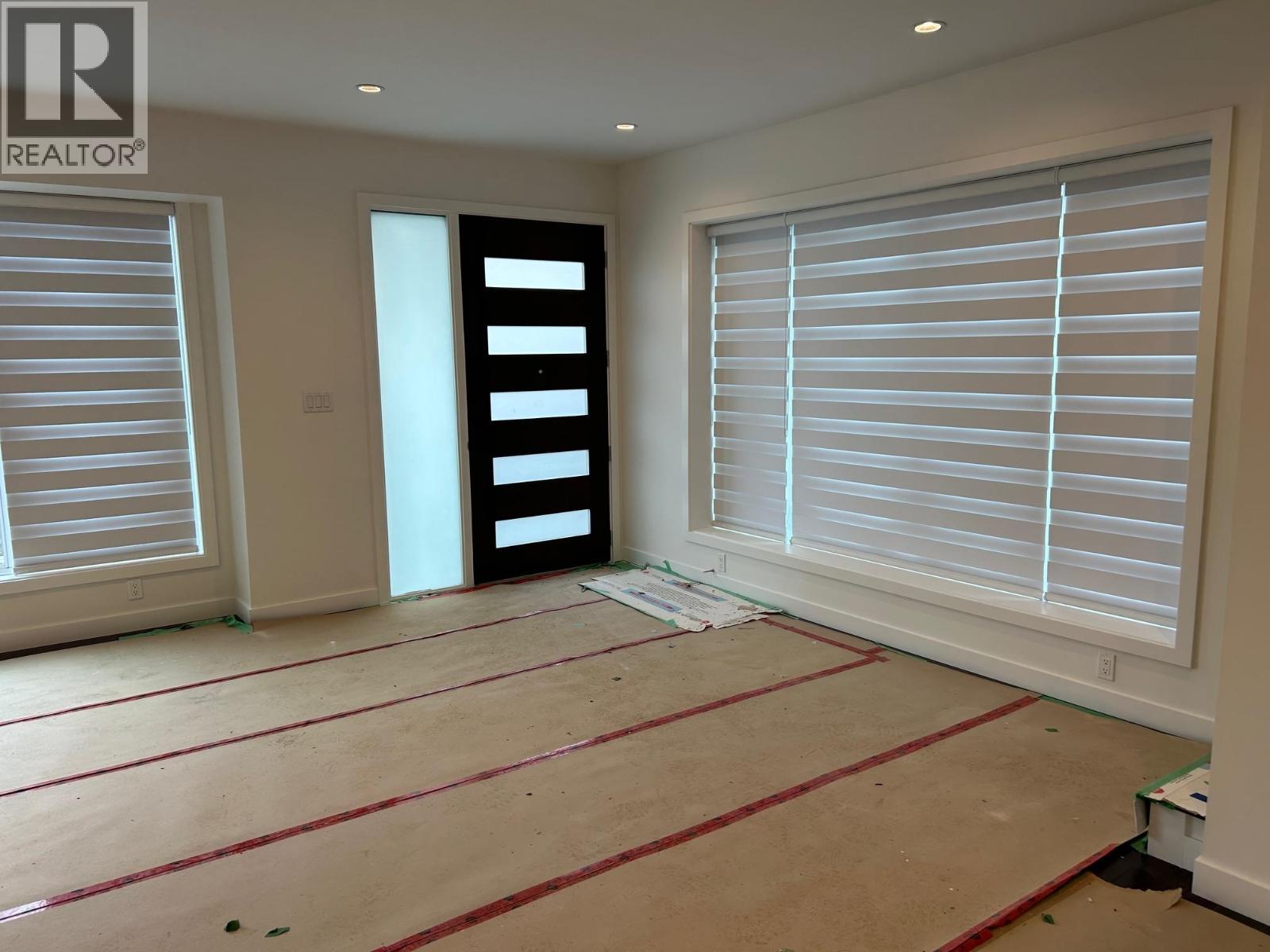 5623 Woodsworth Street, Burnaby, British Columbia  V5G 3P6 - Photo 4 - R3050628