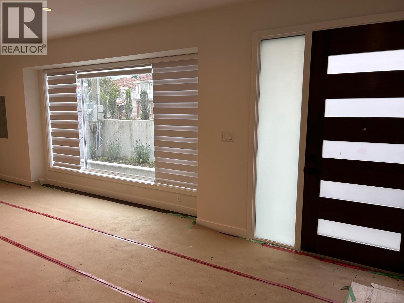 5623 Woodsworth Street, Burnaby, British Columbia  V5G 3P6 - Photo 3 - R3050628