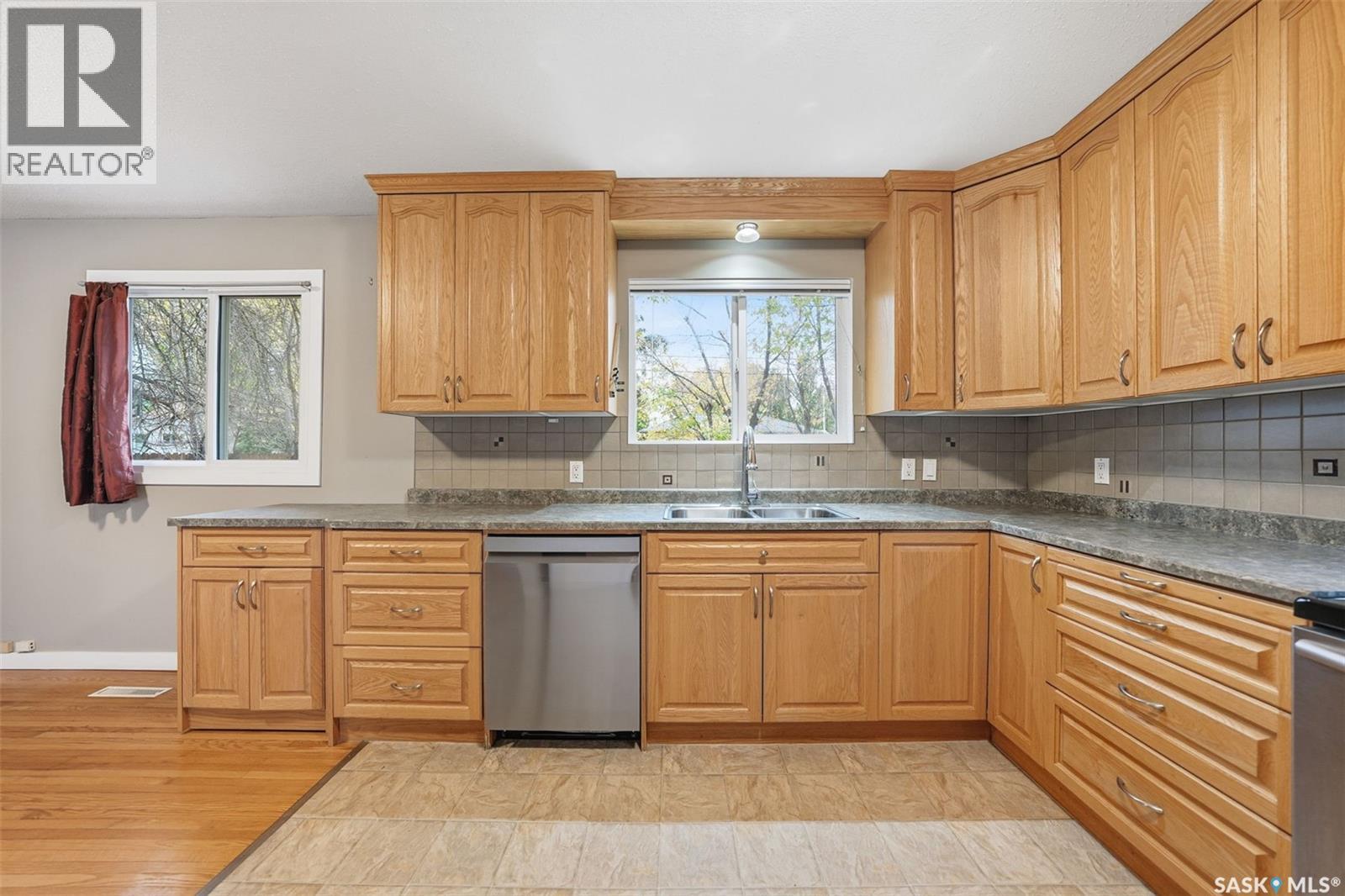 210 Cascade Street, Saskatoon, Saskatchewan  S7J 0M3 - Photo 10 - SK021154