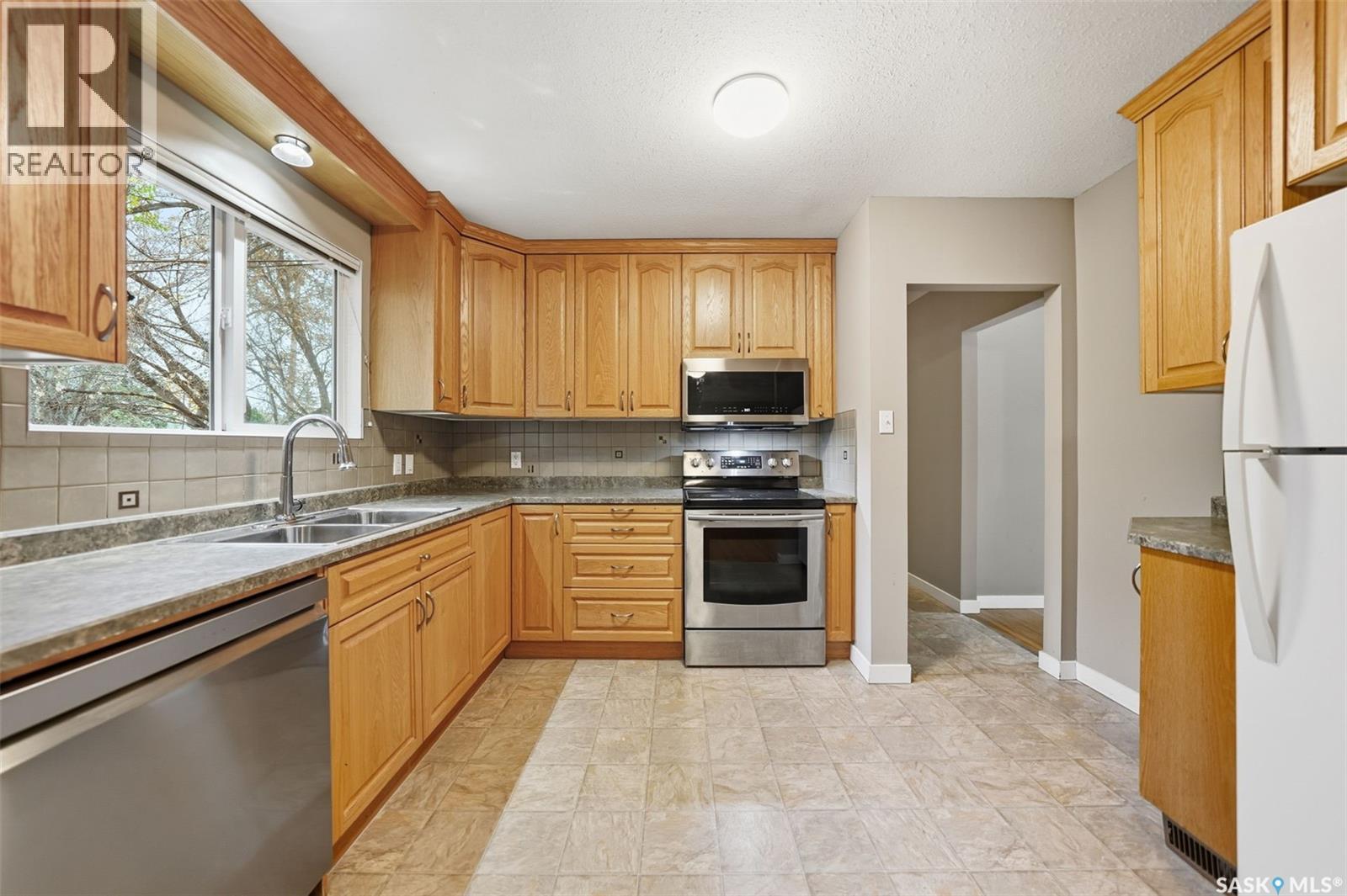 210 Cascade Street, Saskatoon, Saskatchewan  S7J 0M3 - Photo 11 - SK021154