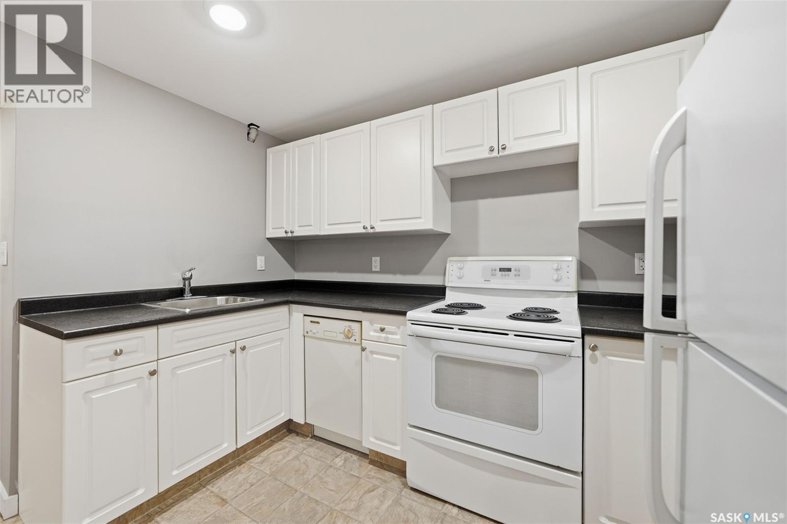 210 Cascade Street, Saskatoon, Saskatchewan  S7J 0M3 - Photo 21 - SK021154