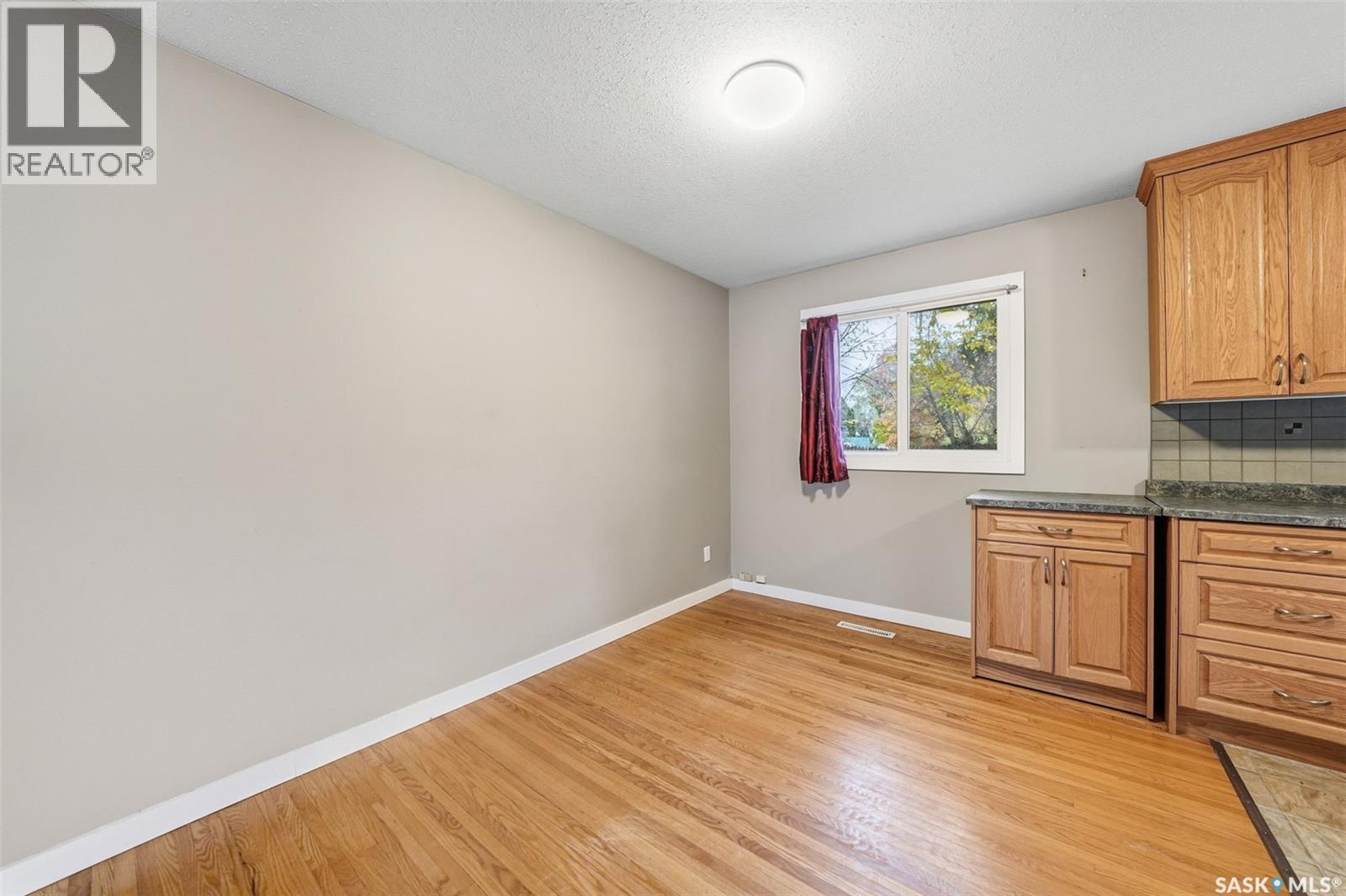 210 Cascade Street, Saskatoon, Saskatchewan  S7J 0M3 - Photo 7 - SK021154