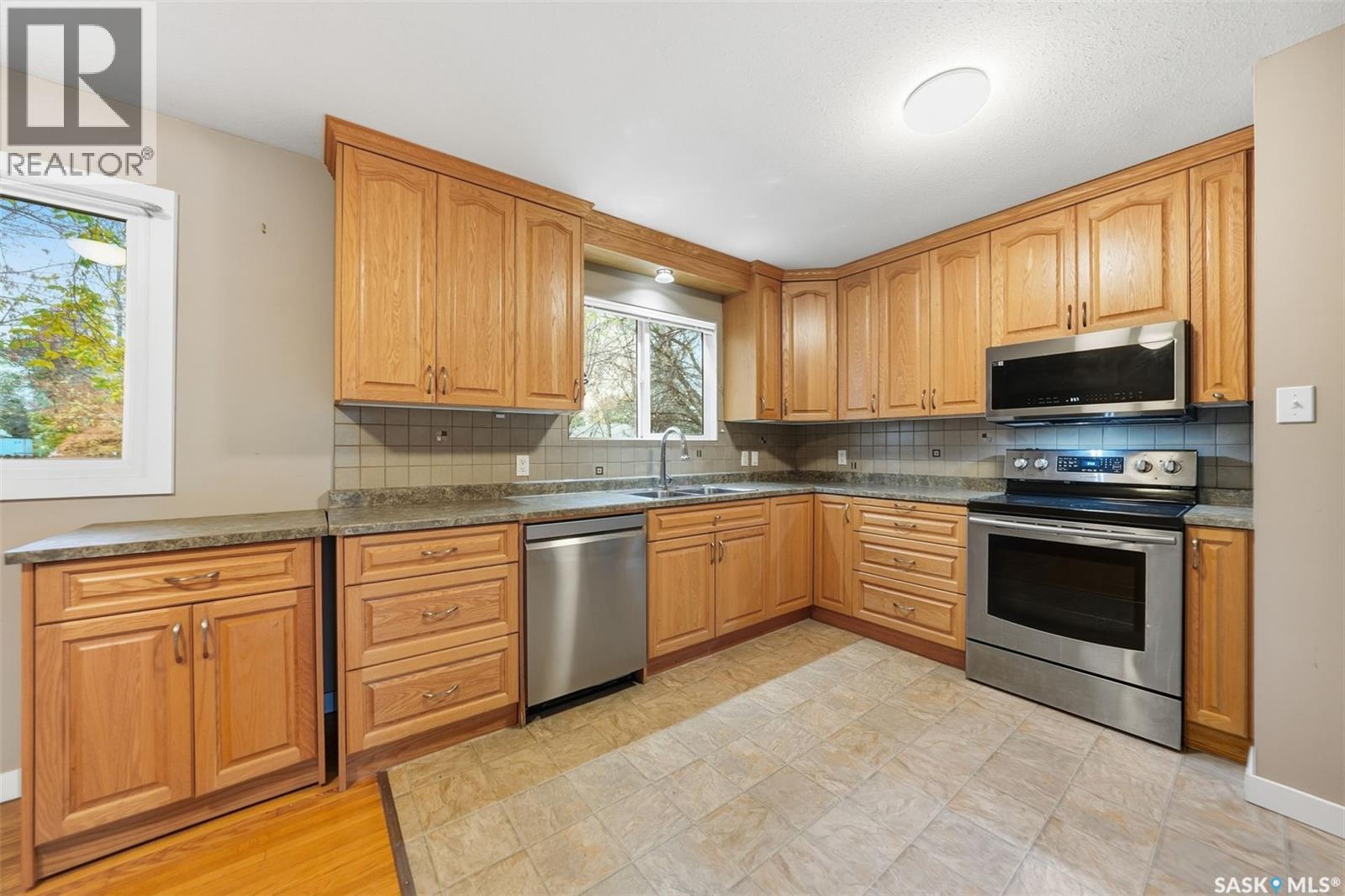 210 Cascade Street, Saskatoon, Saskatchewan  S7J 0M3 - Photo 9 - SK021154