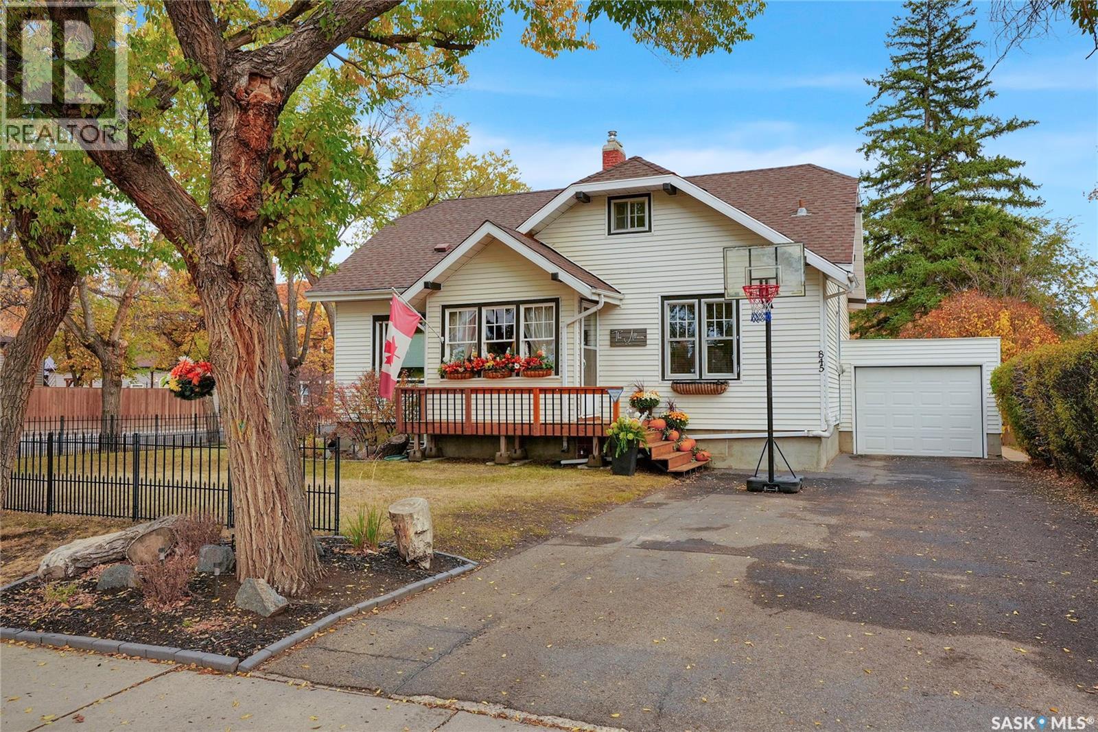 845 Alder Avenue, Moose Jaw, Saskatchewan  S6H 0X7 - Photo 1 - SK021118
