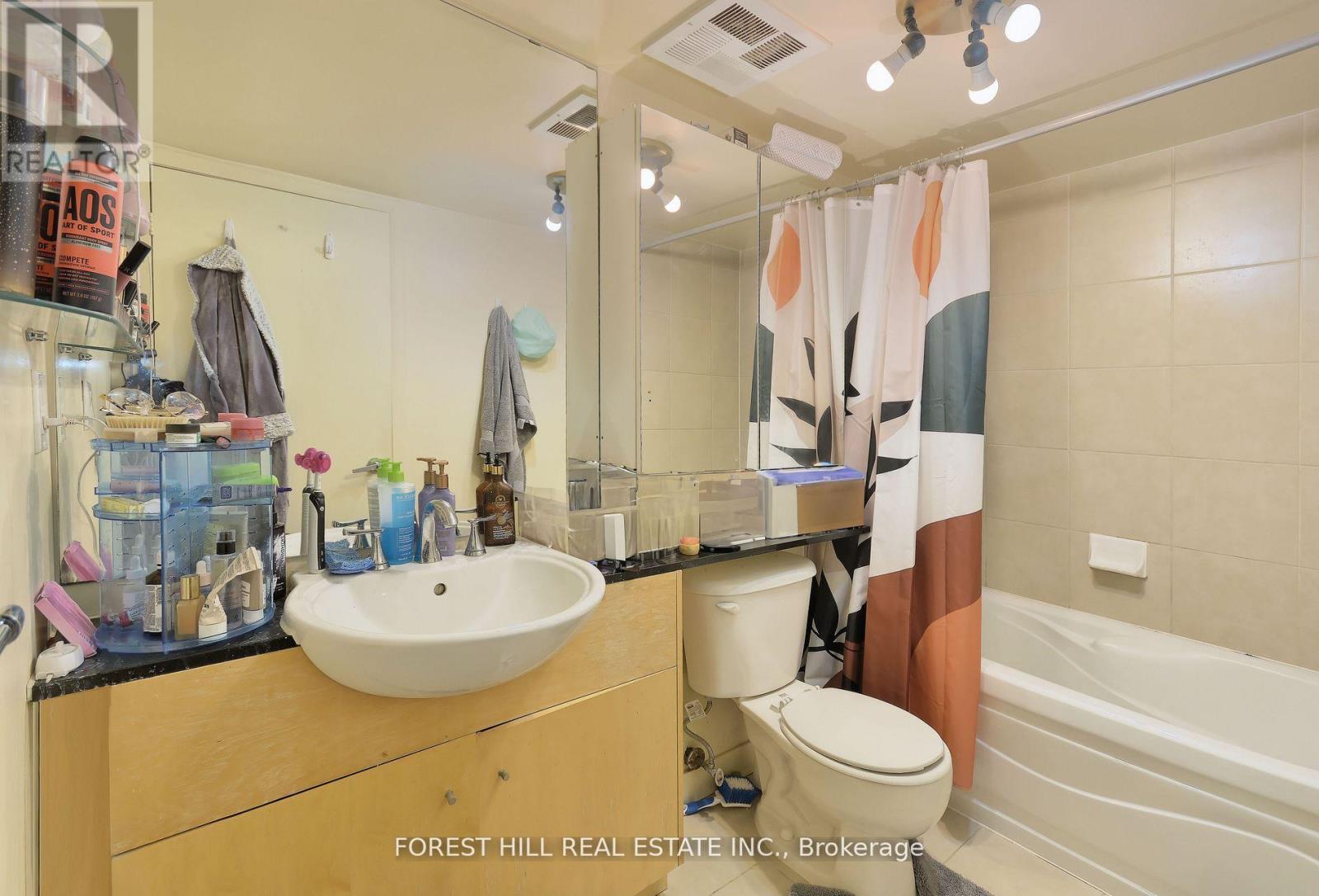 2211 - 397 Front Street W, Toronto, Ontario  M5V 3S1 - Photo 19 - C12469296