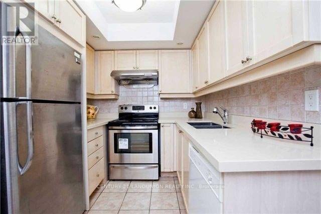 1218 - 15 Northtown Way, Toronto, Ontario  M2N 7A2 - Photo 2 - C12469311
