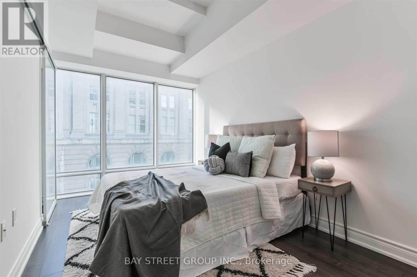 405 - 8 The Esplanade, Toronto, Ontario  M5E 0A6 - Photo 18 - C12469334