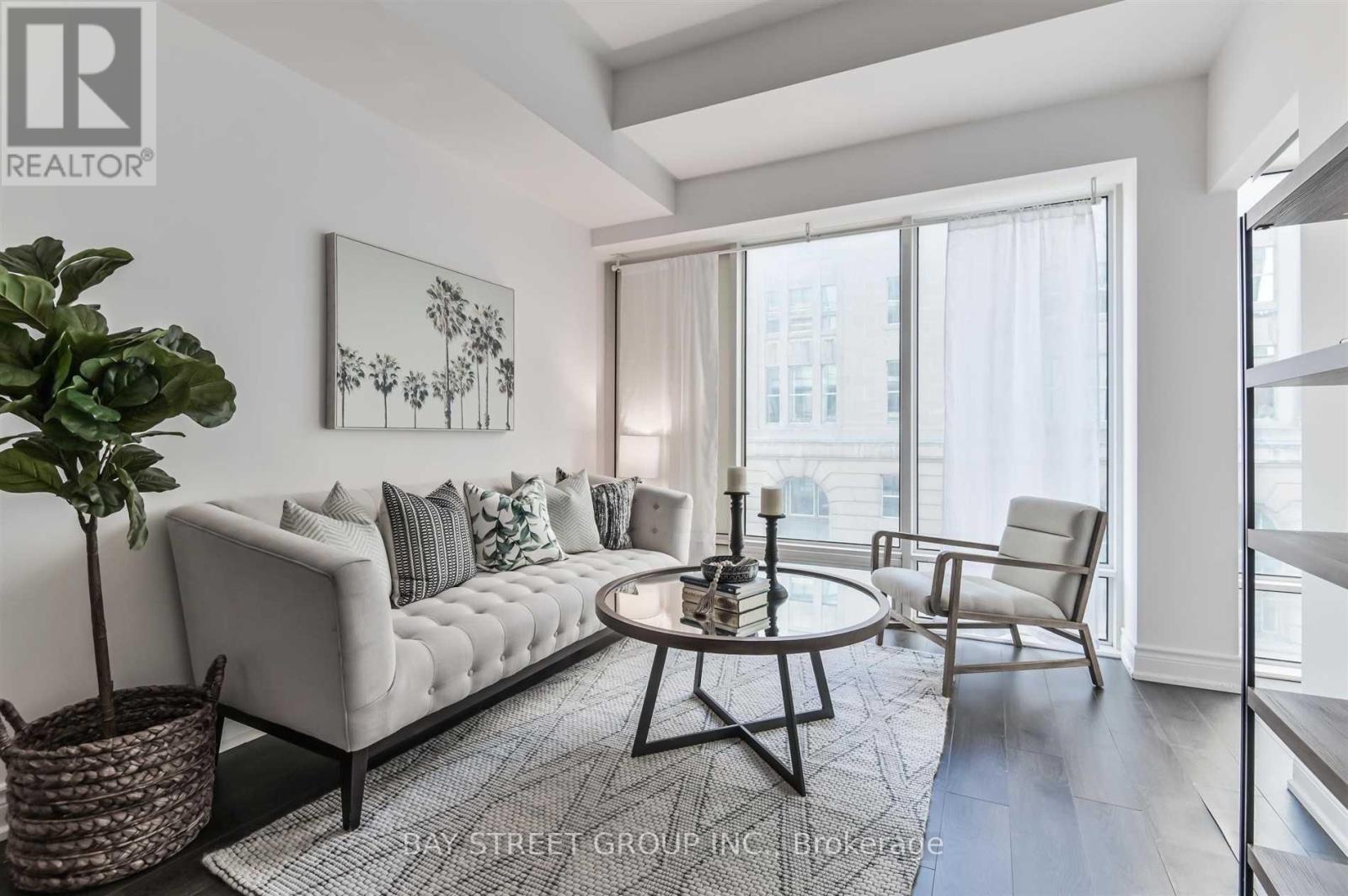 405 - 8 The Esplanade, Toronto, Ontario  M5E 0A6 - Photo 8 - C12469334