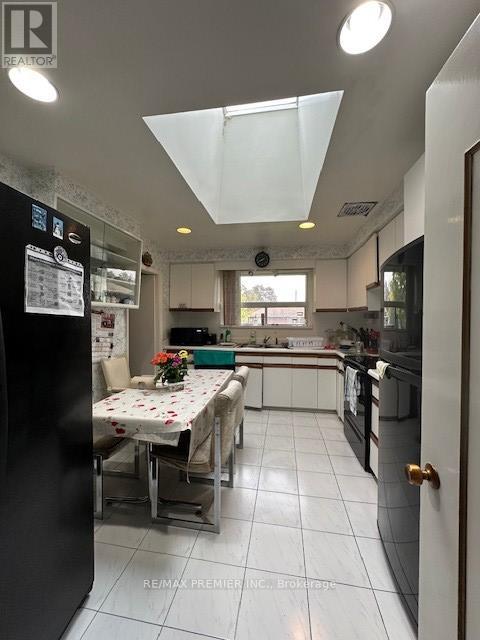 55 Overbrook Place, Toronto, Ontario  M3H 4P3 - Photo 2 - C12469365