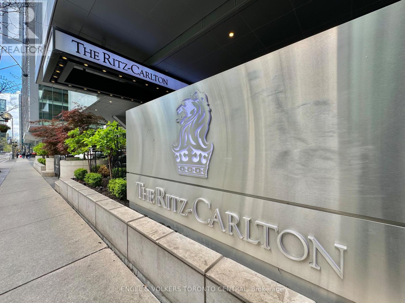 3404 - 183 WELLINGTON STREET W, Toronto, Ontario
