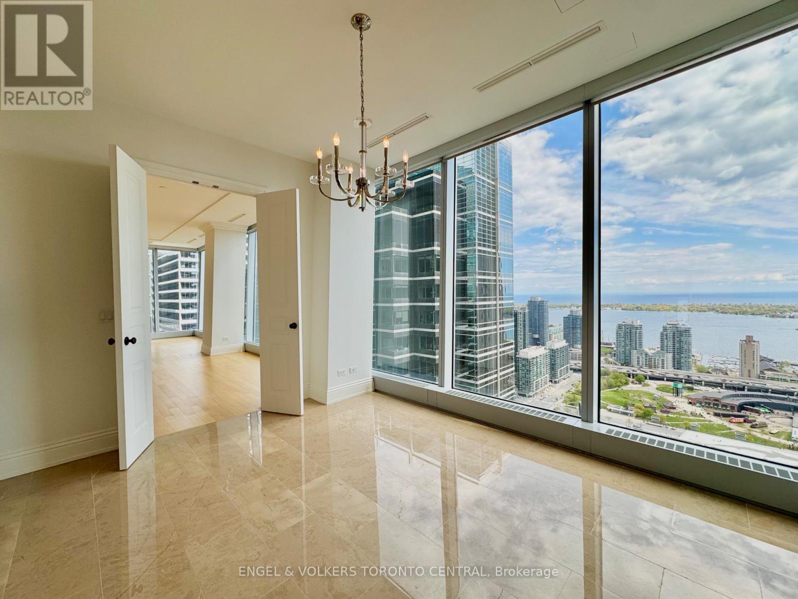 3404 - 183 Wellington Street W, Toronto, Ontario  M5V 0A1 - Photo 10 - C12469380
