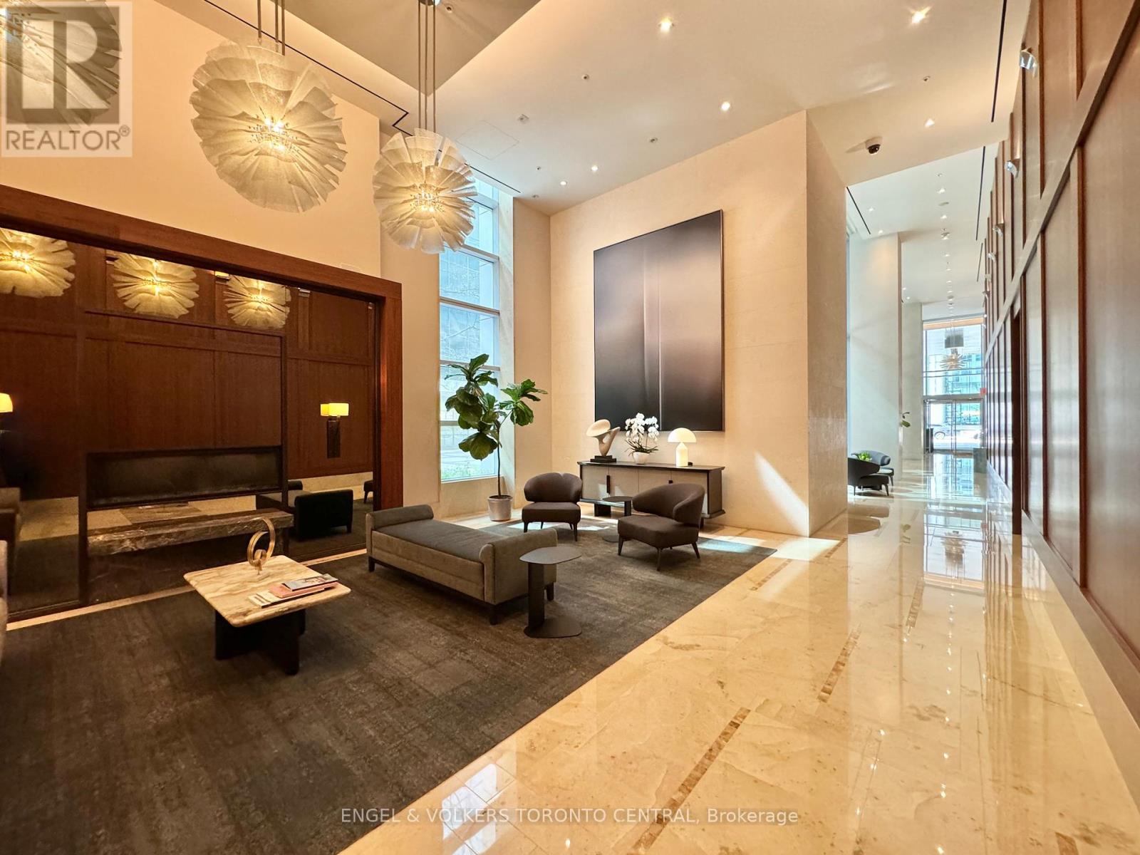 3404 - 183 Wellington Street W, Toronto, Ontario  M5V 0A1 - Photo 2 - C12469380