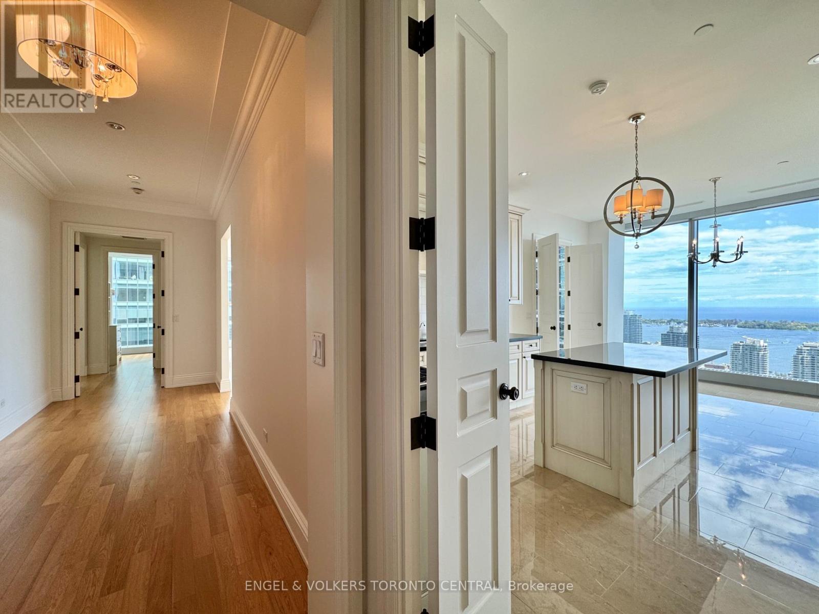 3404 - 183 Wellington Street W, Toronto, Ontario  M5V 0A1 - Photo 20 - C12469380