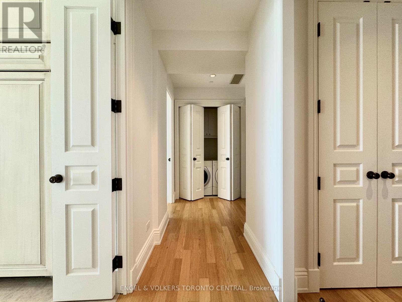 3404 - 183 Wellington Street W, Toronto, Ontario  M5V 0A1 - Photo 21 - C12469380
