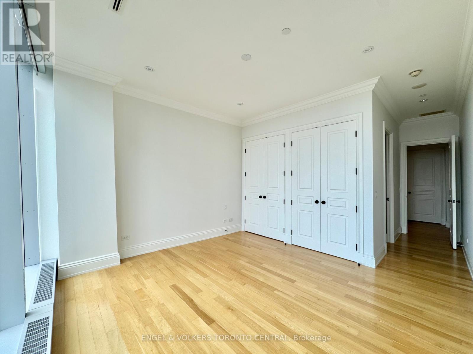 3404 - 183 Wellington Street W, Toronto, Ontario  M5V 0A1 - Photo 25 - C12469380