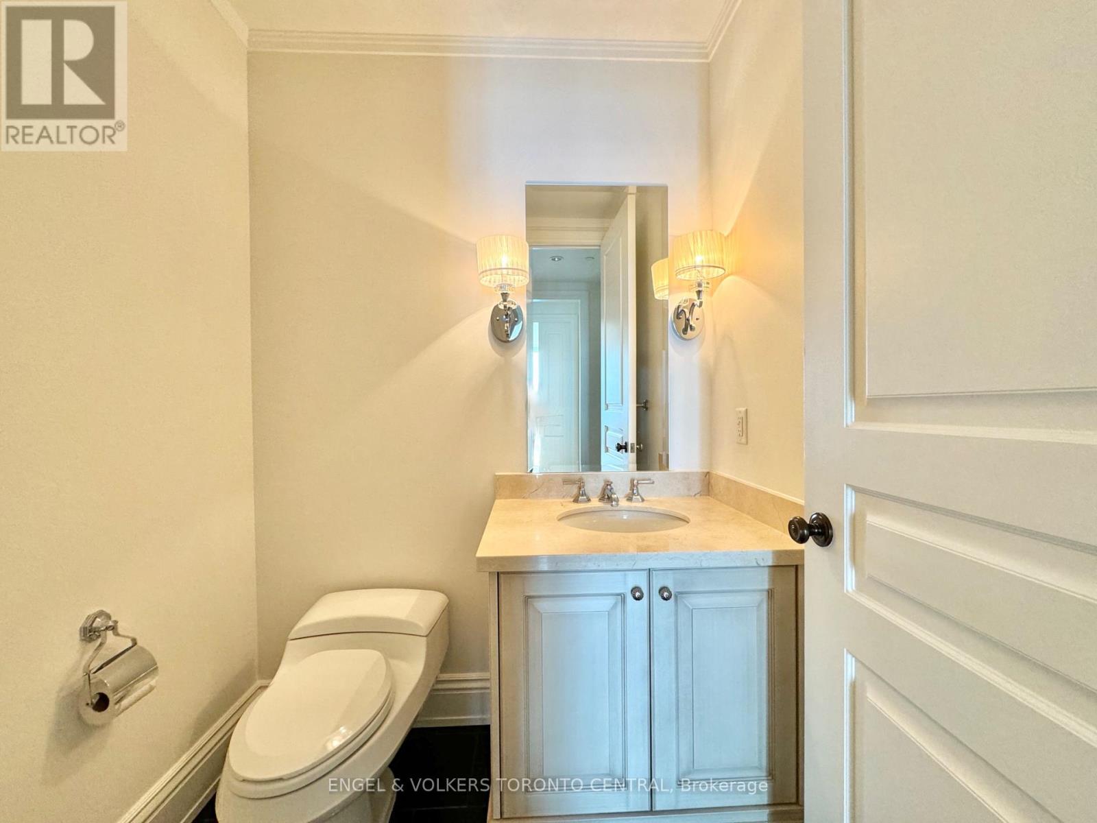 3404 - 183 Wellington Street W, Toronto, Ontario  M5V 0A1 - Photo 28 - C12469380