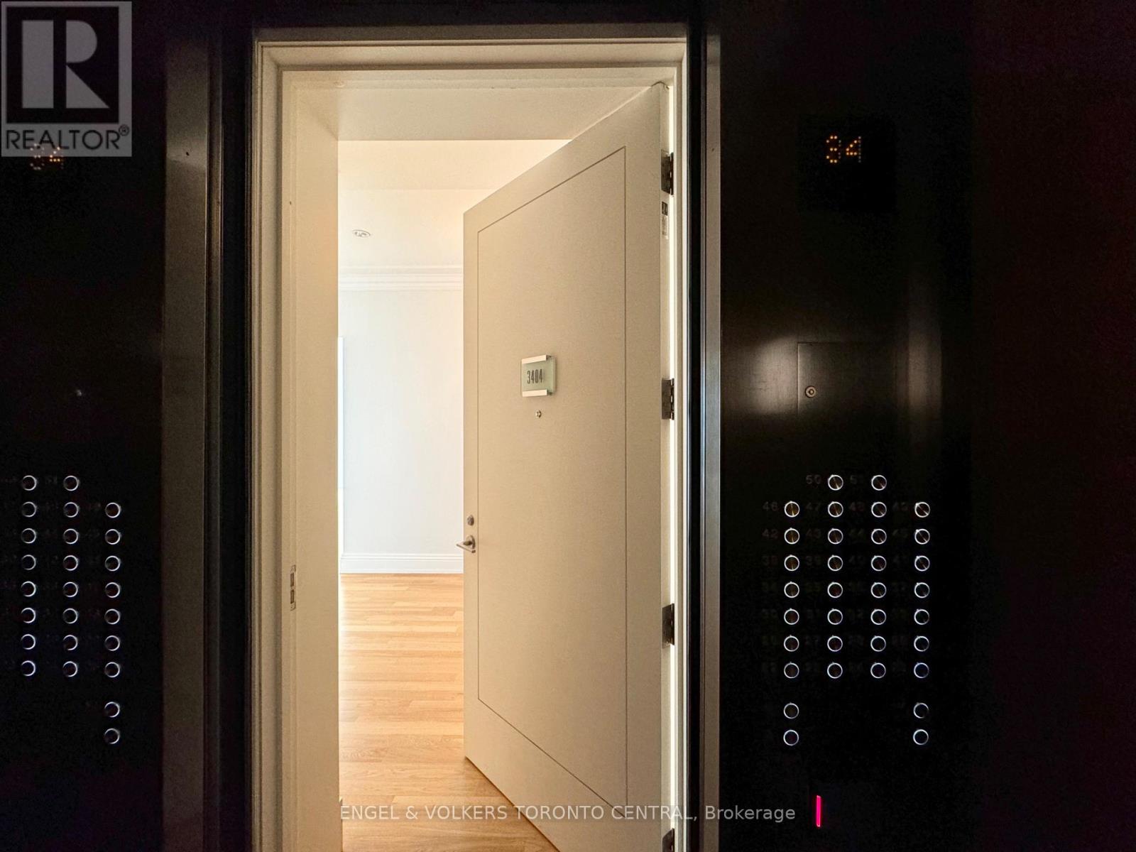 3404 - 183 Wellington Street W, Toronto, Ontario  M5V 0A1 - Photo 5 - C12469380