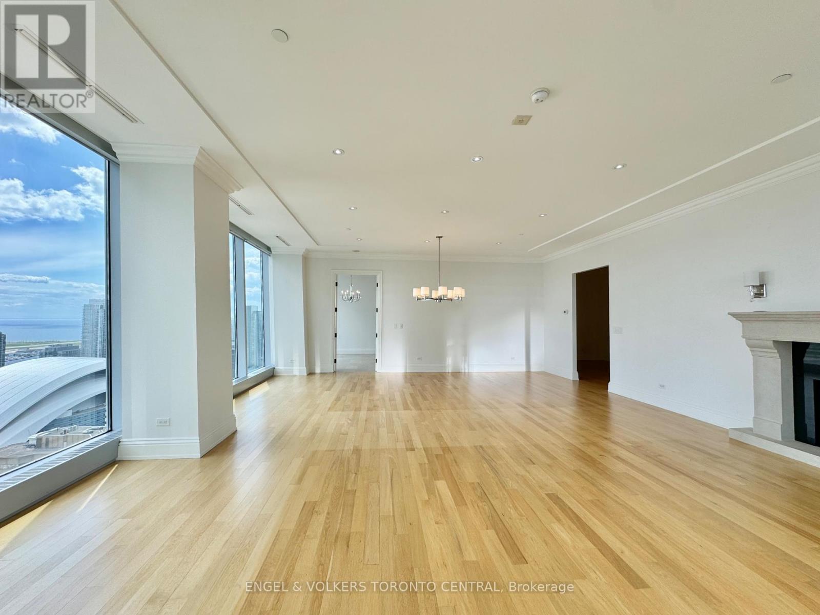 3404 - 183 Wellington Street W, Toronto, Ontario  M5V 0A1 - Photo 7 - C12469380