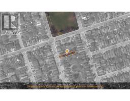 213 GLEDHILL AVENUE, Toronto, Ontario