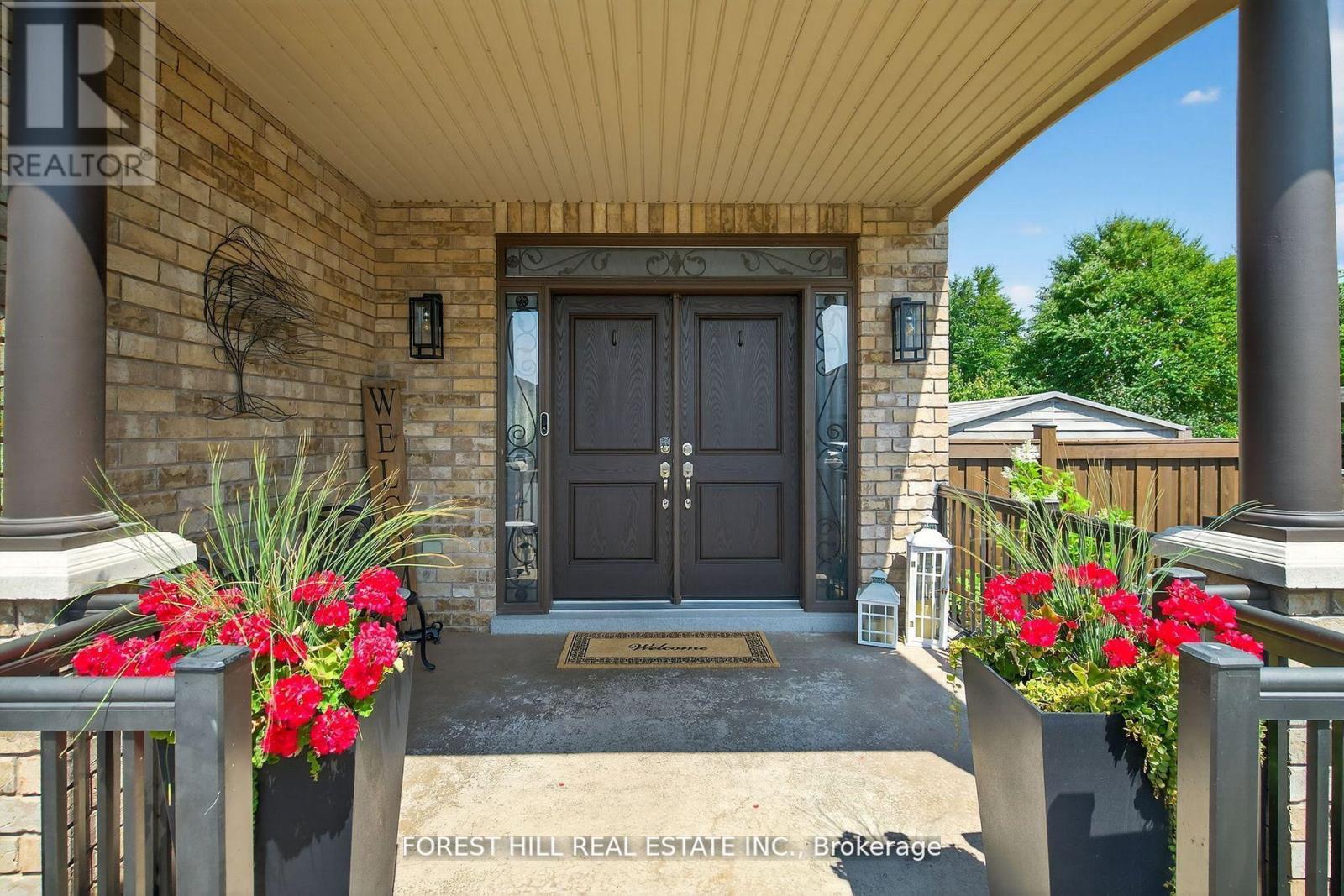 24 Vesna Court, Clarington, Ontario  L1C 0C7 - Photo 4 - E12469357