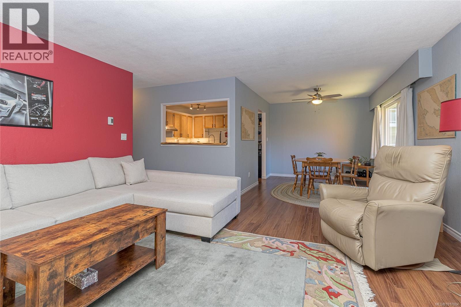 310 1490 Garnet Rd, Saanich, British Columbia V8P 5L1 - Photo 6 - 1017804