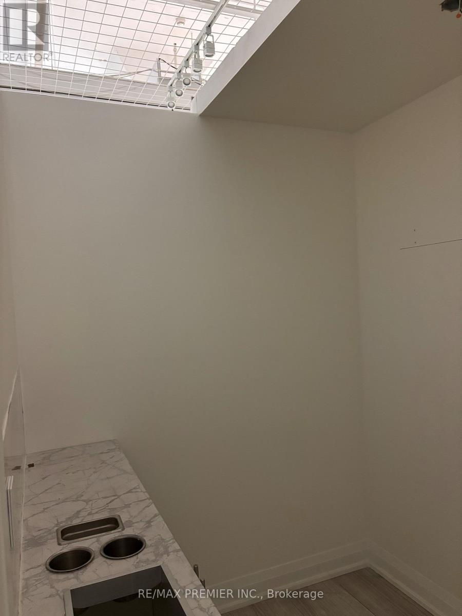 44 - 7181 Yonge Street, Markham, Ontario  L3T 0C7 - Photo 6 - N12469295