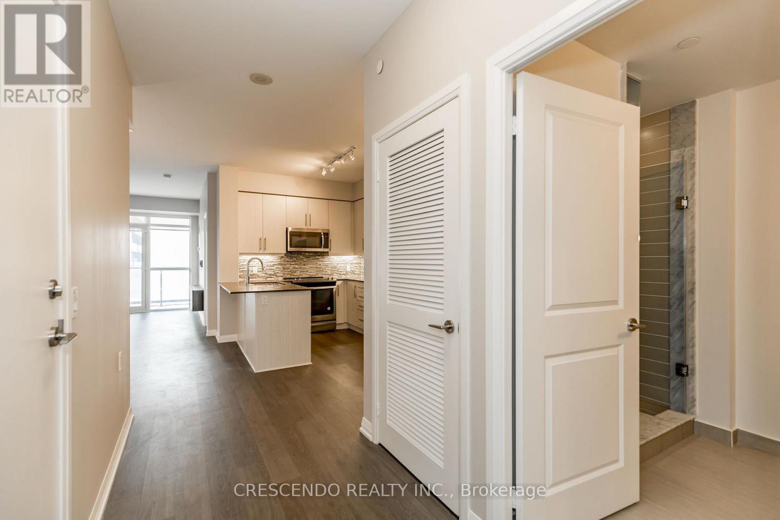 603 - 65 Oneida Crescent, Richmond Hill, Ontario  L4B 0B1 - Photo 10 - N12469339