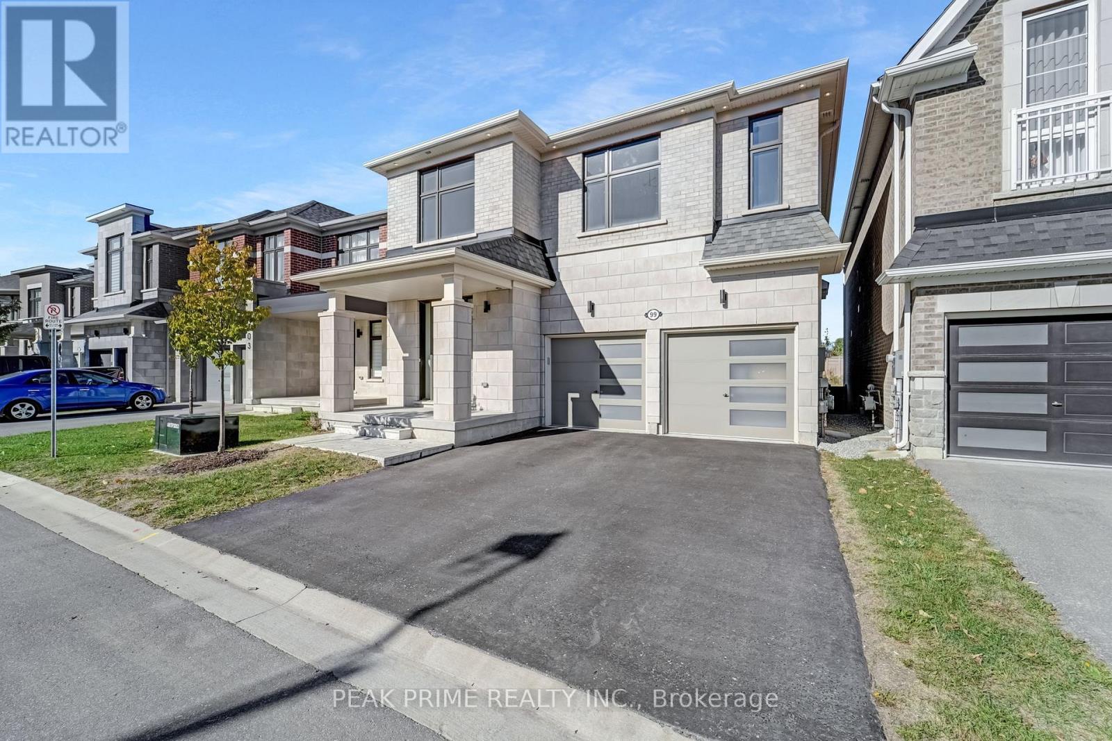 99 Black Walnut Court, Aurora, Ontario  L4G 3Y2 - Photo 2 - N12469376