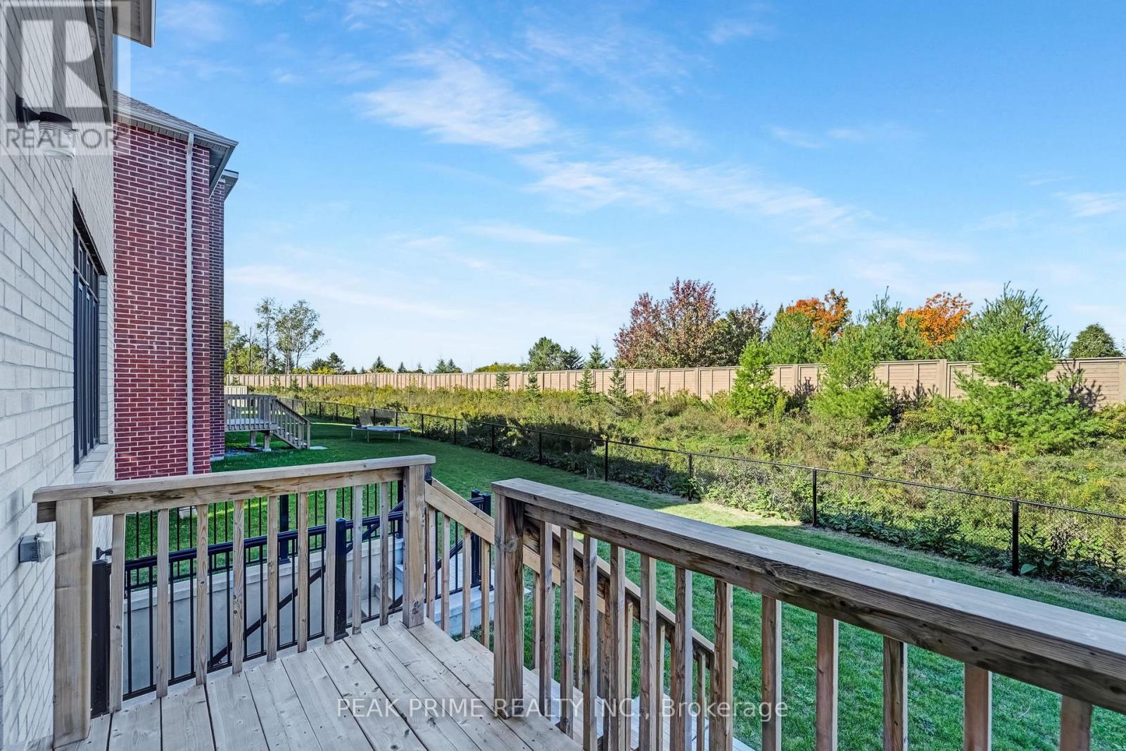 99 Black Walnut Court, Aurora, Ontario  L4G 3Y2 - Photo 35 - N12469376
