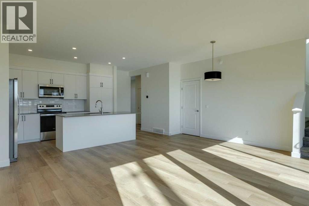 3, 8511 21 Avenue Se, Calgary, Alberta  T1X 0L5 - Photo 9 - A2259436