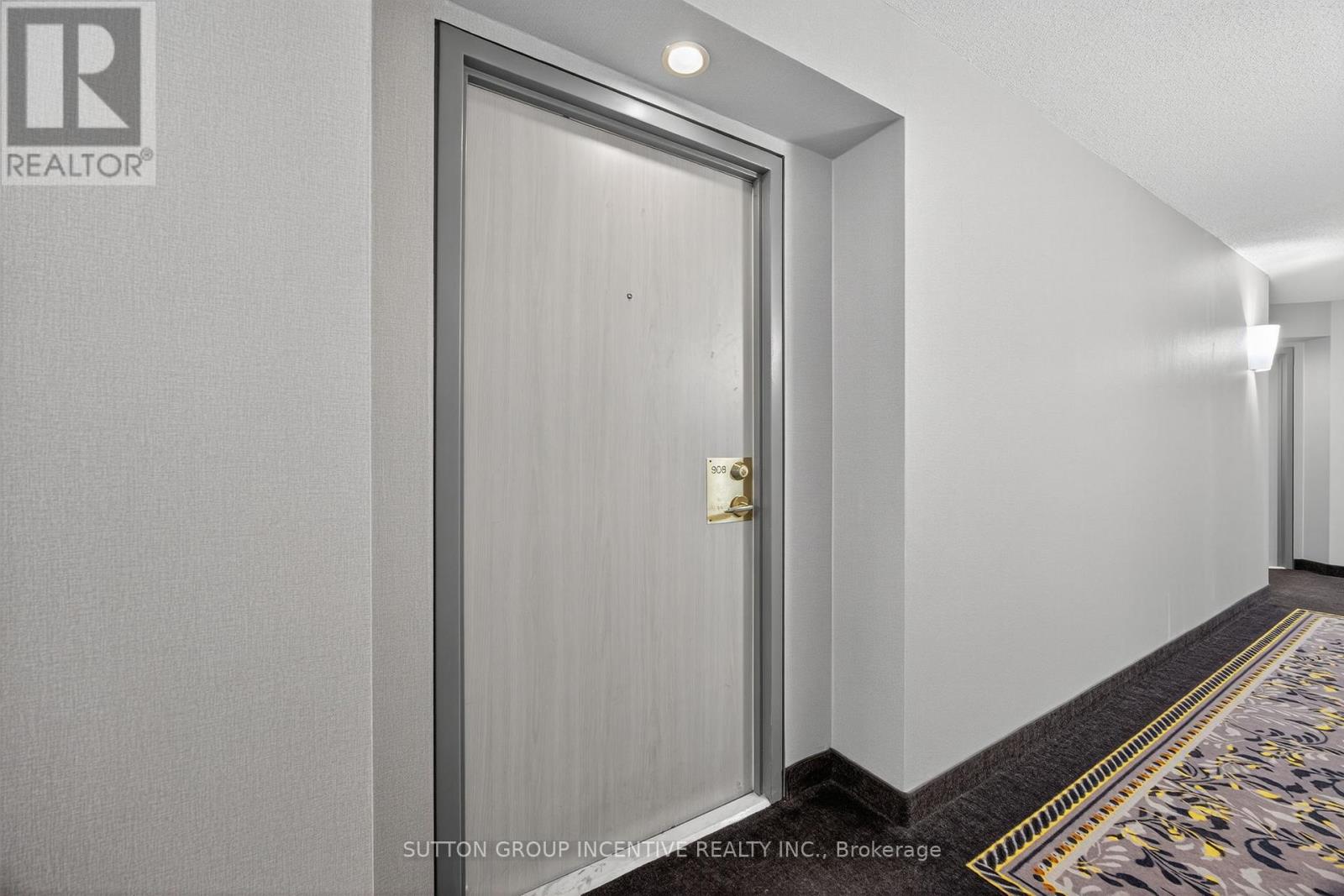 908 - 150 Dunlop Street E, Barrie, Ontario  L4M 6H1 - Photo 5 - S12469310