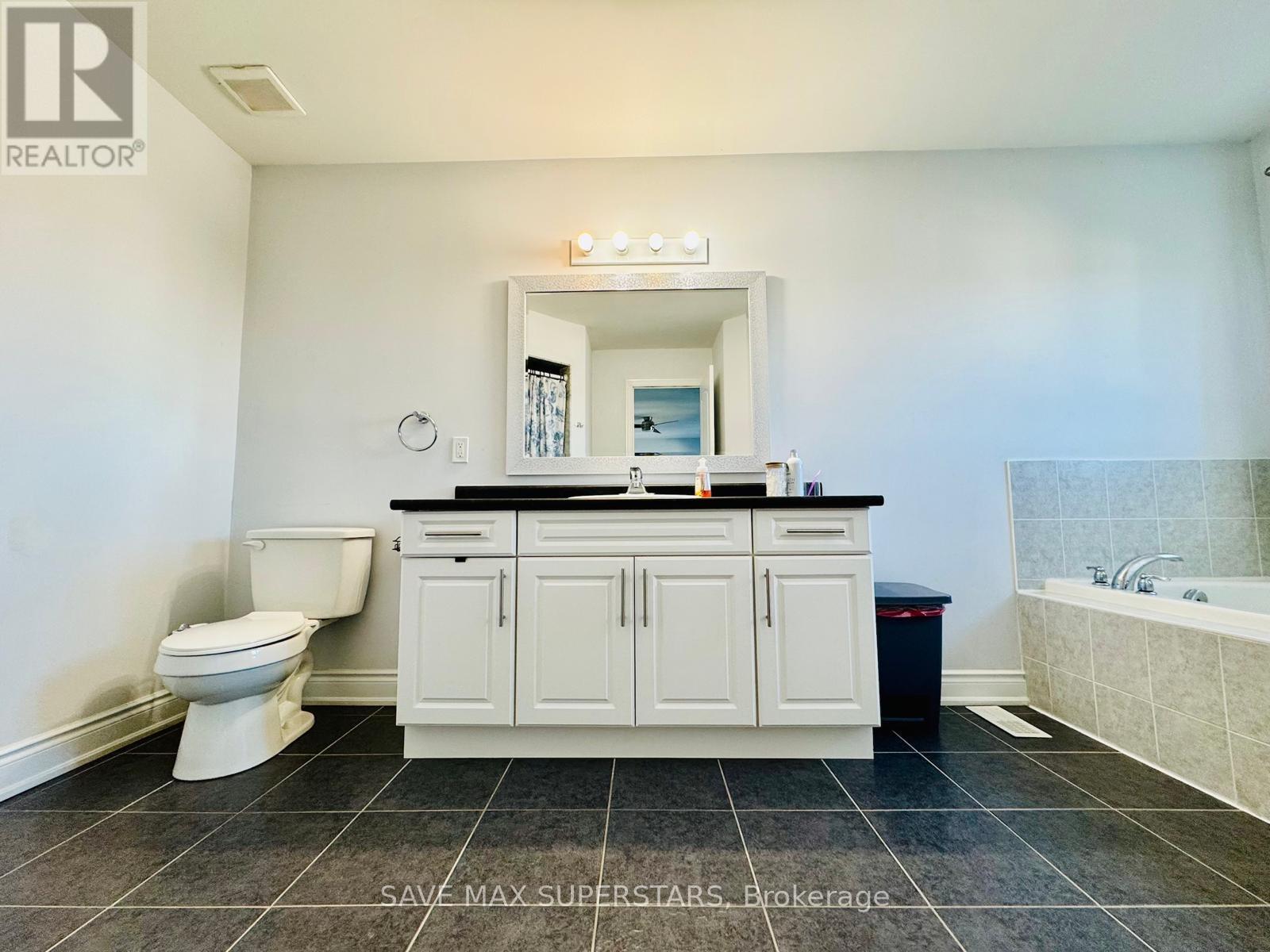 3063 Emperor Drive, Orillia, Ontario  L3V 0G4 - Photo 9 - S12469345