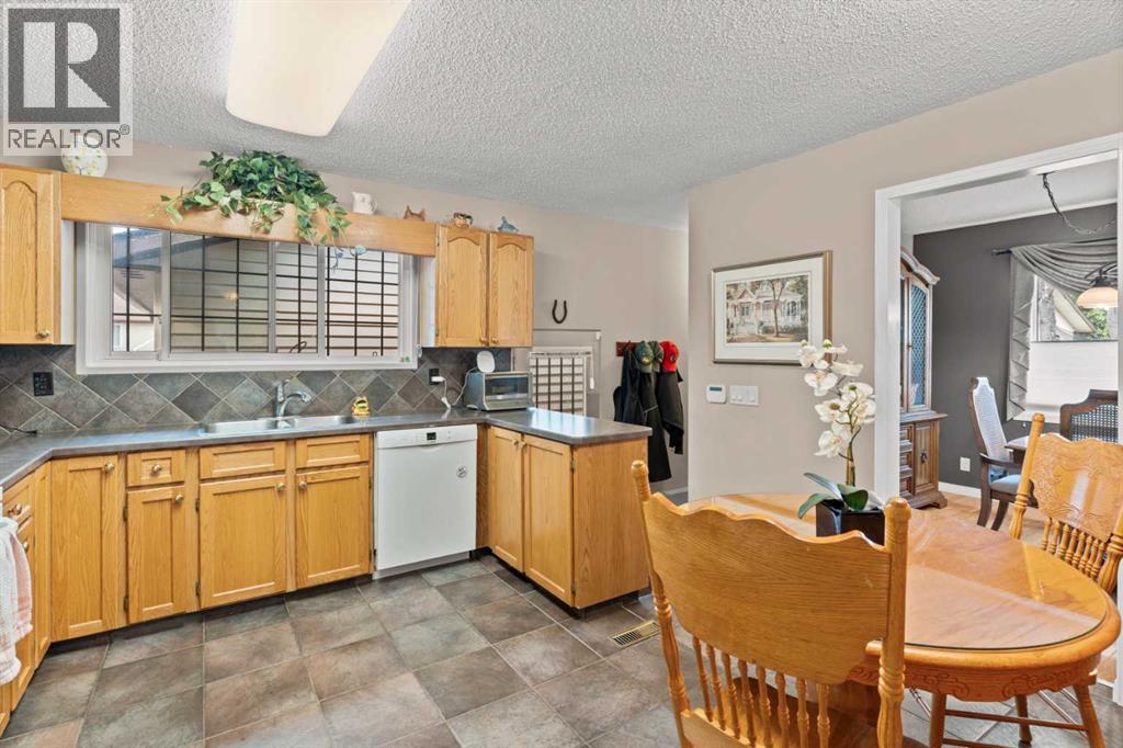 4716 31 Avenue Ne, Calgary, Alberta  T1Y 1G9 - Photo 15 - A2260052