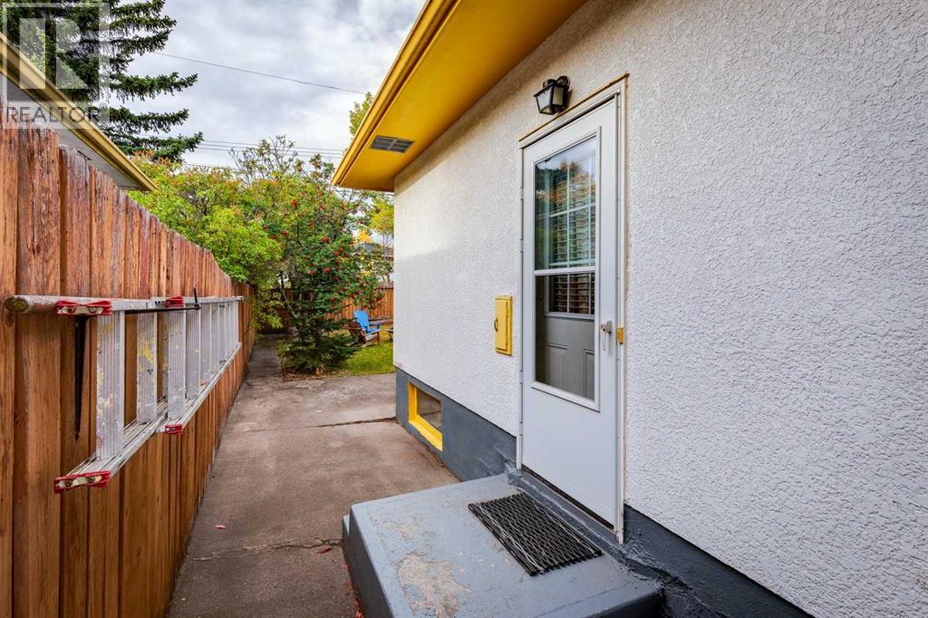 111 Wimbledon Crescent Sw, Calgary, Alberta  T3C 3J2 - Photo 6 - A2261873