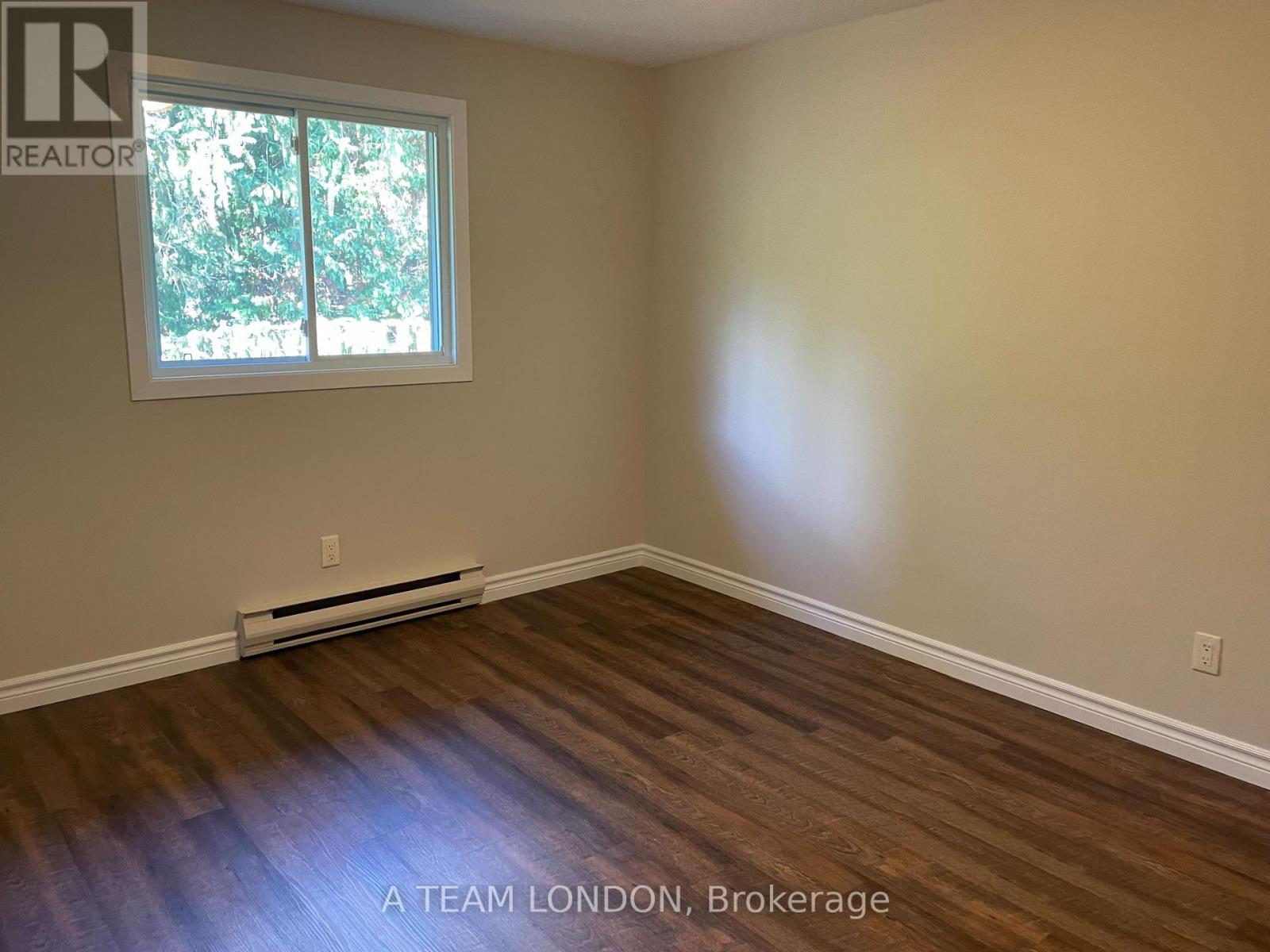 40 - 355 Sandringham Crescent, London South, Ontario  N6C 5K3 - Photo 15 - X12469405