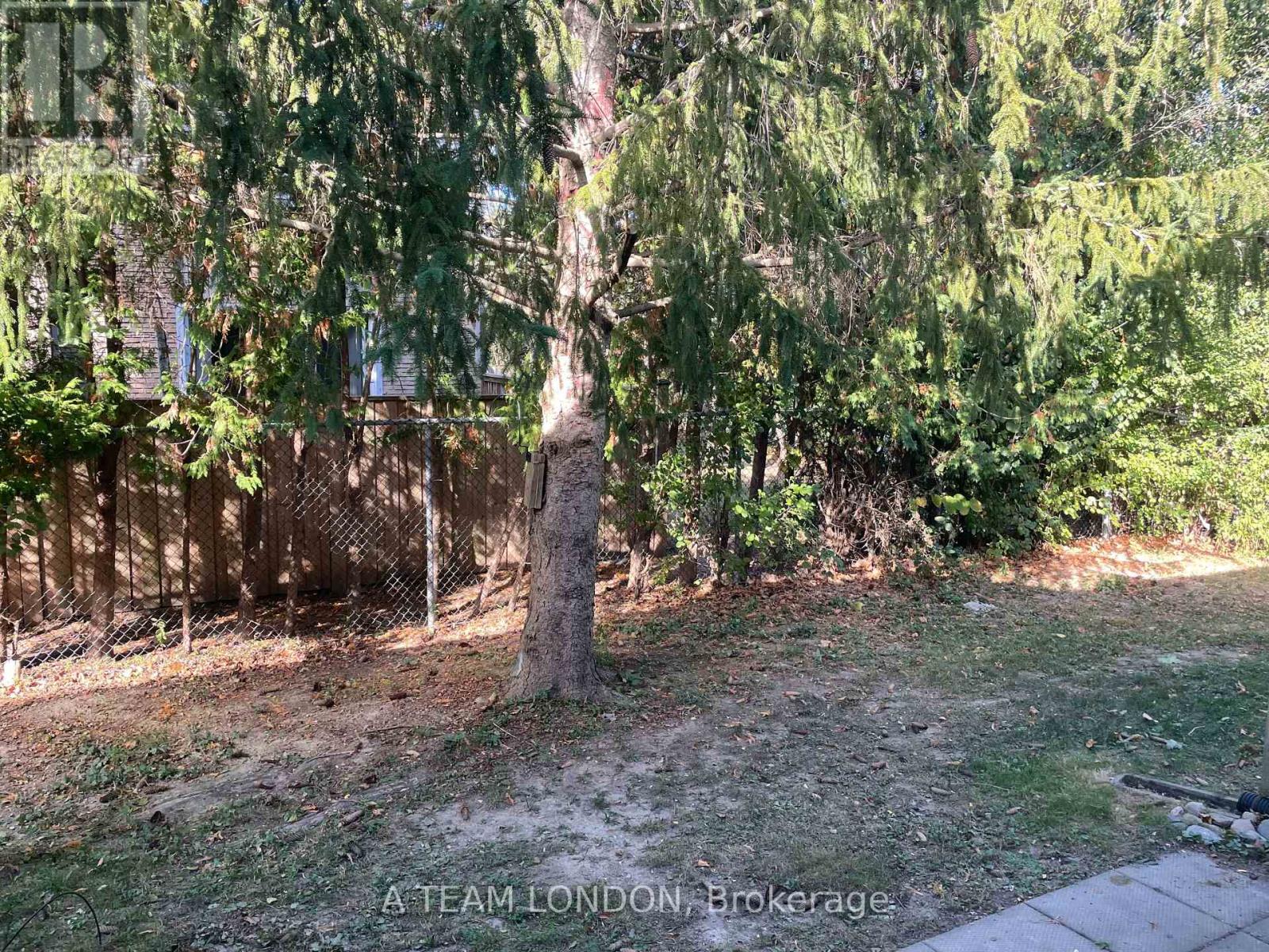 40 - 355 Sandringham Crescent, London South, Ontario  N6C 5K3 - Photo 23 - X12469405
